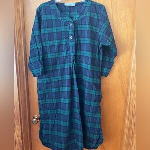 Women’s medium 100% cotton black watch tartan plaid night shirt gown